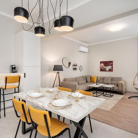 Bright & Sunny Stylish Apt With 2Bdr And 2Bth โซเฟีย ภายนอก รูปภาพ
