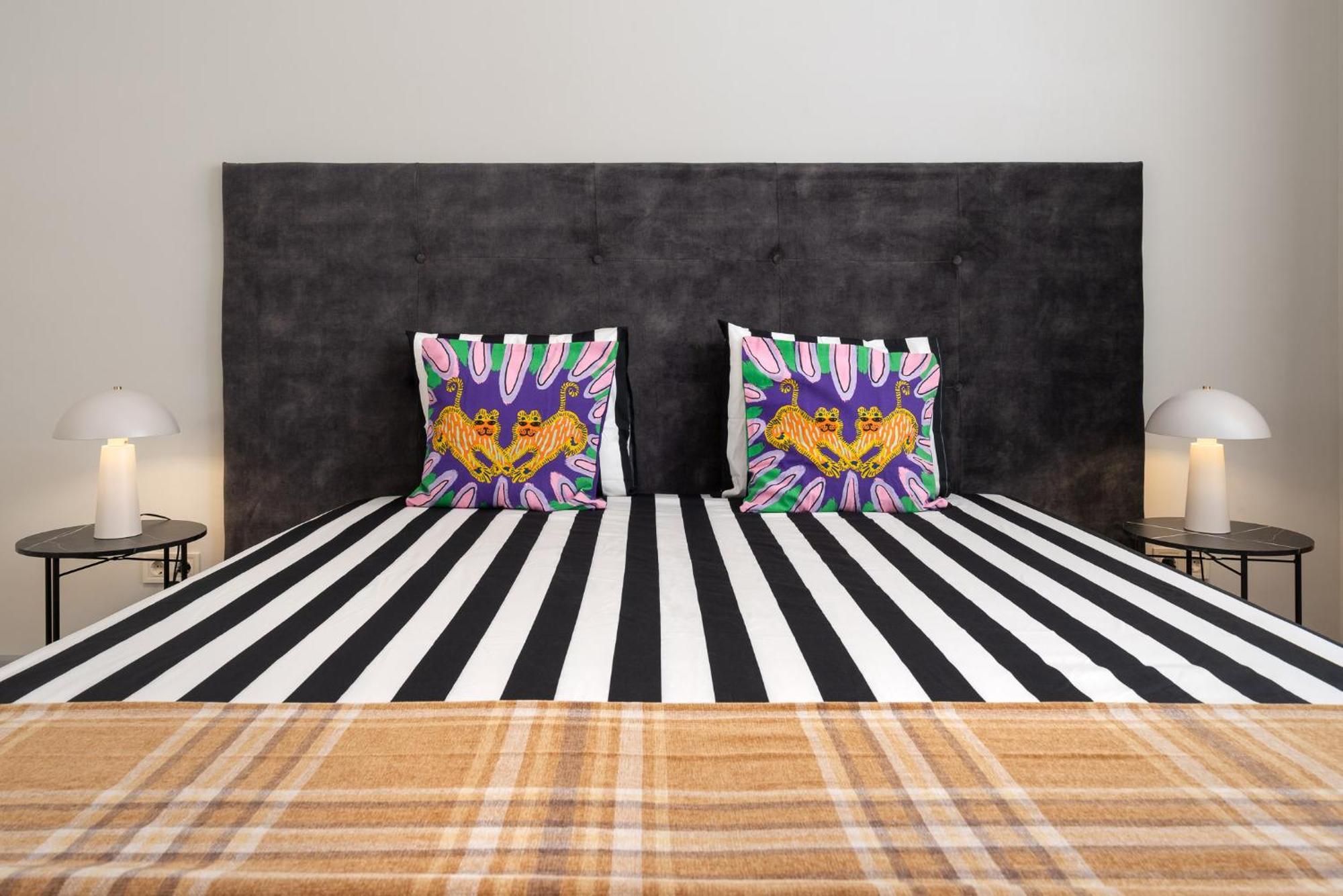 Bright & Sunny Stylish Apt With 2Bdr And 2Bth โซเฟีย ภายนอก รูปภาพ