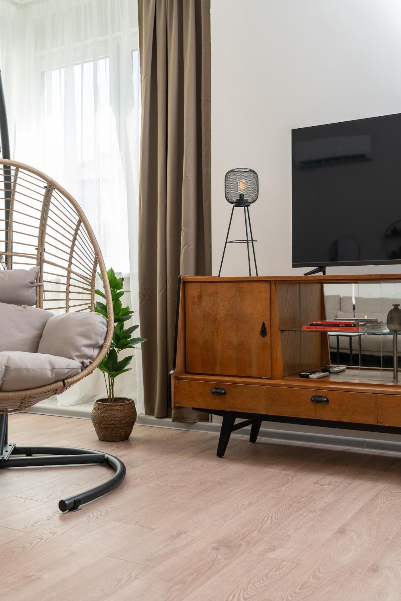 Bright & Sunny Stylish Apt With 2Bdr And 2Bth โซเฟีย ภายนอก รูปภาพ